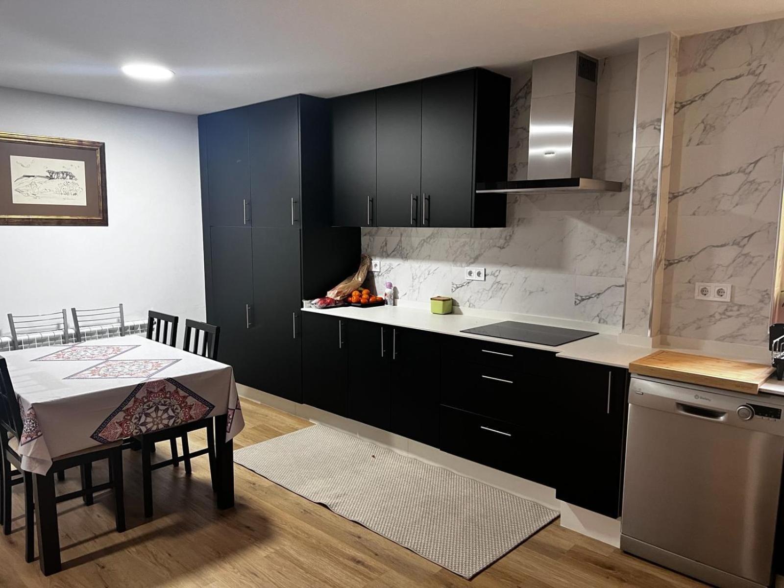 Apartmán Duplex Bertamirans Angeles Exteriér fotografie