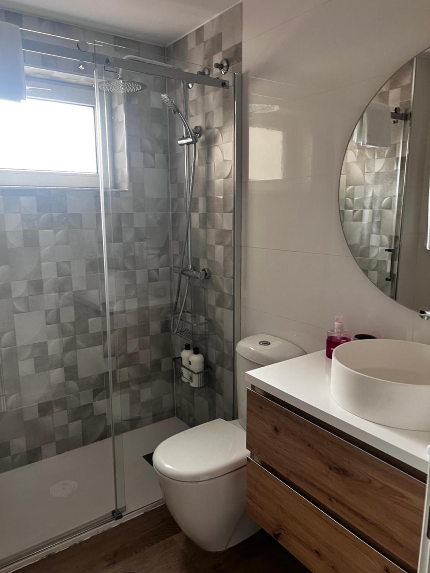 Apartmán Duplex Bertamirans Angeles Exteriér fotografie