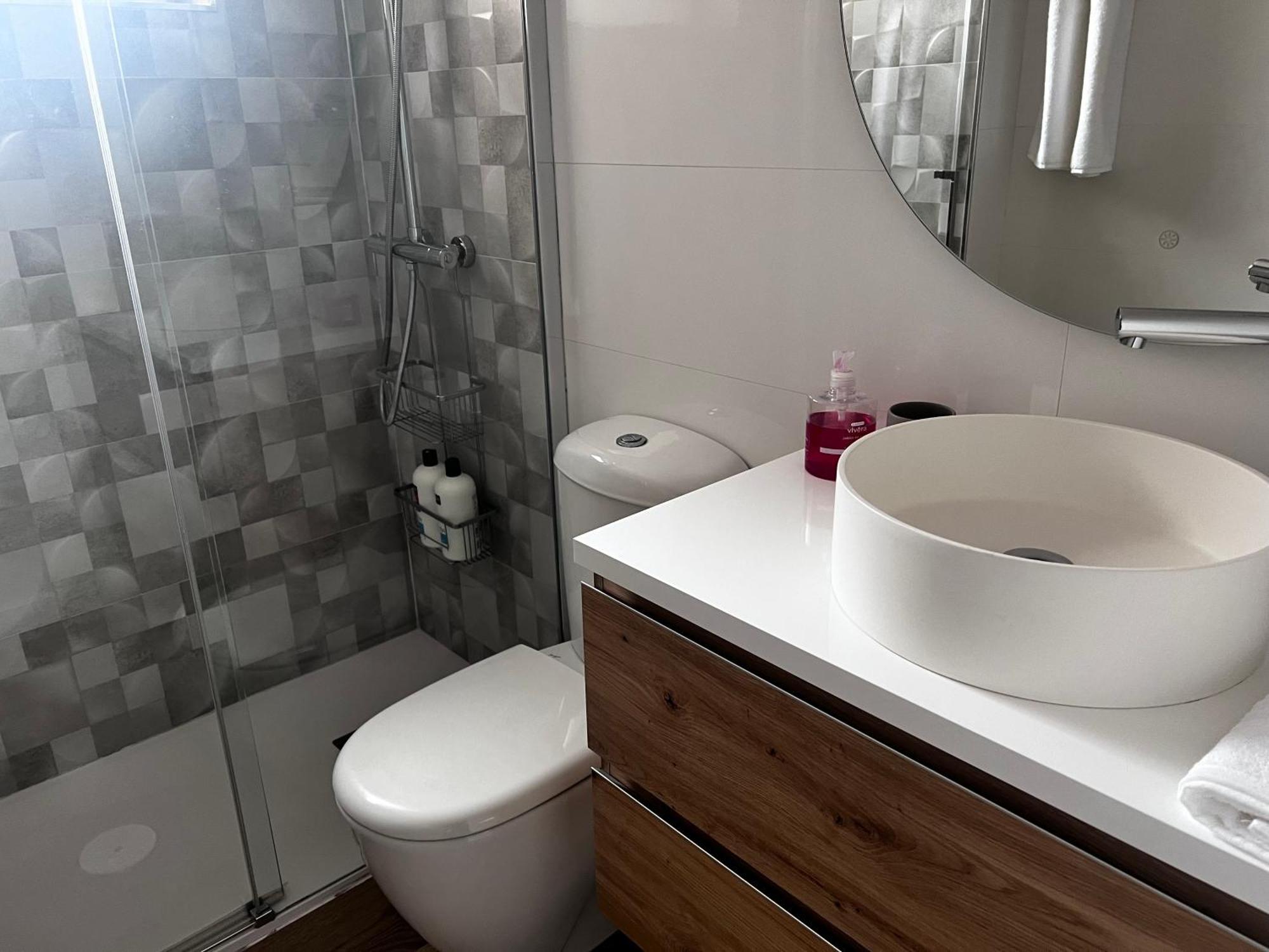 Apartmán Duplex Bertamirans Angeles Exteriér fotografie