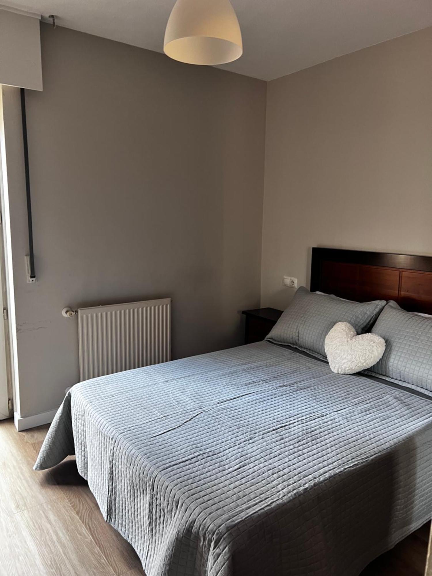 Apartmán Duplex Bertamirans Angeles Exteriér fotografie
